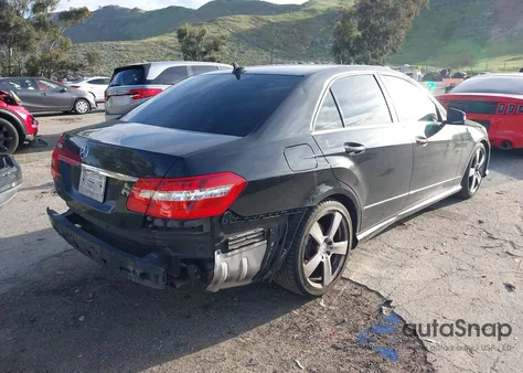 2011 Mercedes-Benz E 350 z USA, uszkodzony, nr VIN WDDHF5GBXBA403802